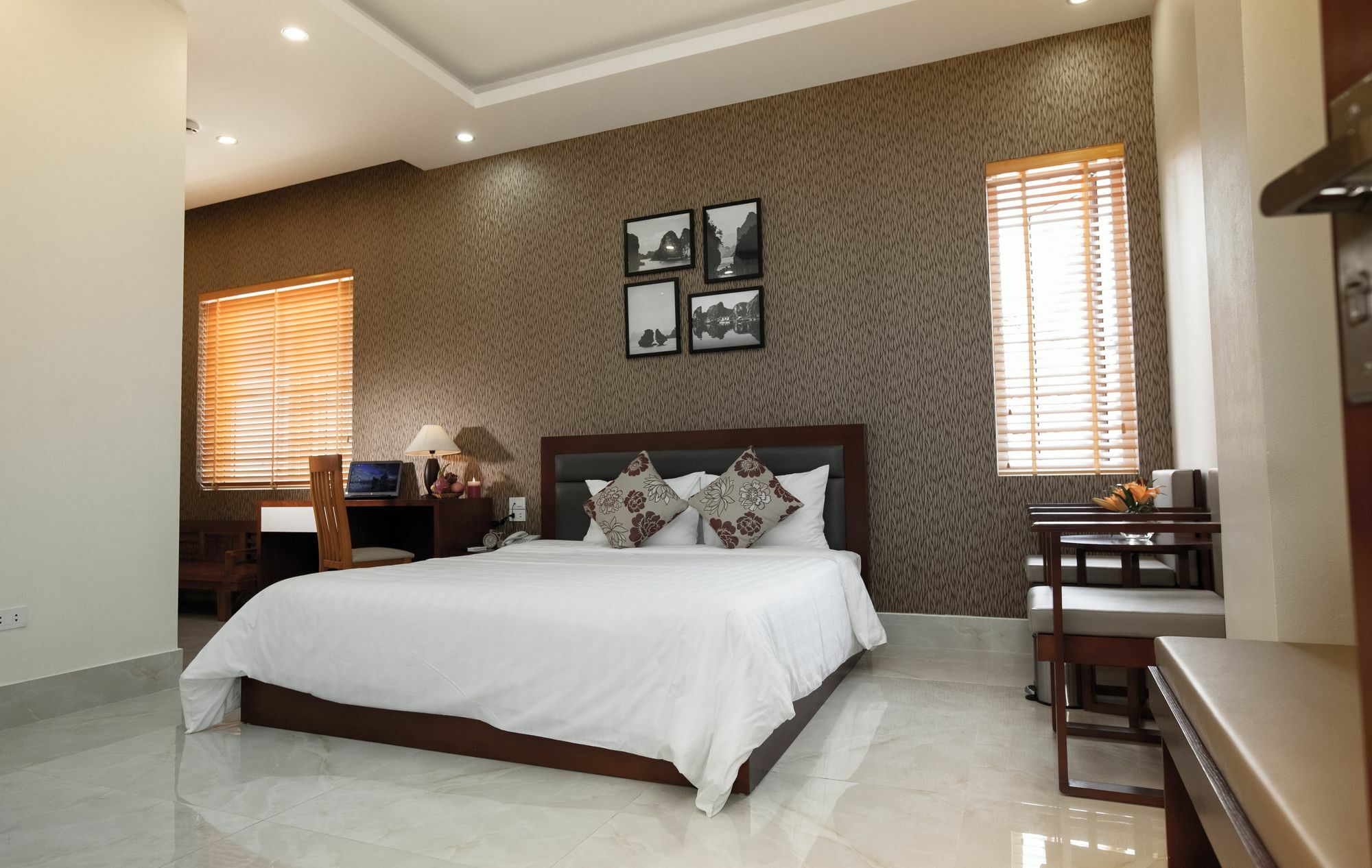 Halong Seoul Hotel Ha Long Bagian luar foto